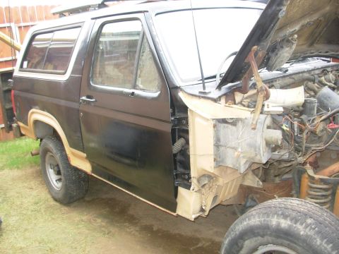 1983 Ford Bronco - The '95 door lines match the '82 body lines perfectly. There was actually NO change to the door lines from '80-96, and the only change to t…