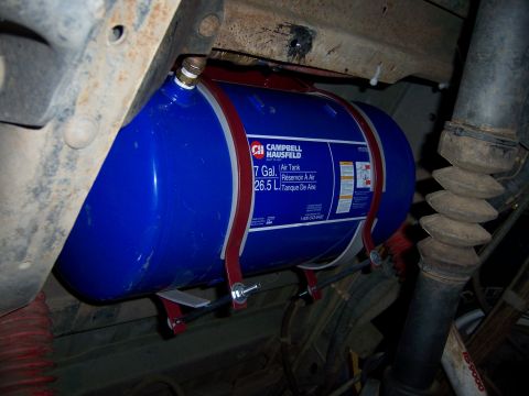 1991 Ford Bronco - Campbell Hausfeld 7 Gallon air tank is visible mounted beneath the vehicle's frame.
