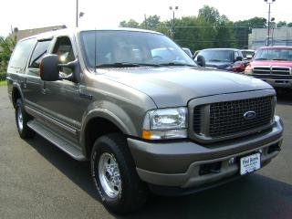 2003 Ford Excursion photo