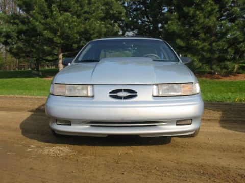 1994 Ford Taurus photo