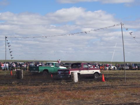 1991 Ford Bronco - Mud drags in Horace August 2008