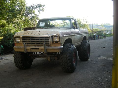 1979 Ford Bronco - This lifted Ford truck appears to be from the late 1970s, possibly a F-series truck, not a Bronco.