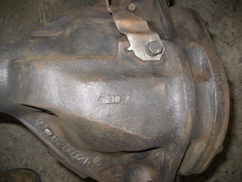 1996 Ford Bronco - Rear axle differential housing shows stamped part numbers '219' and '2-620072R'.