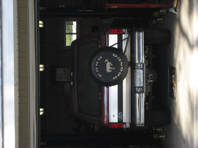 Rear view of a 1996 Ford Bronco with a spare tire on the back