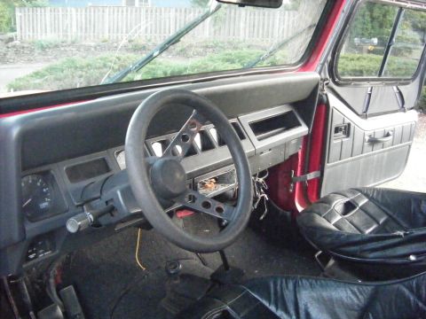 2005 Jeep Wrangler - The front seats are of the harness off road type, not sure if I'll keep them or change the platform on the stock brackets to lower them sli…