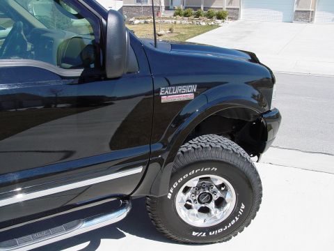 2002 Ford Excursion photo