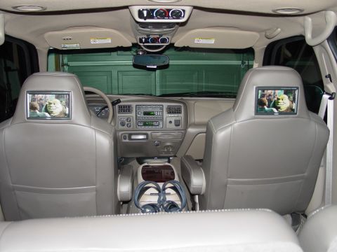 2002 Ford Excursion photo