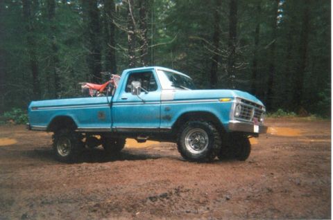1975 Ford F-250 photo