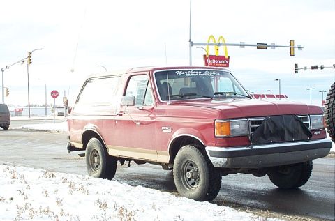 1987 Ford Bronco - Front view, in front of the local coffee shop, just before leaving for a club run. Before I owned it!!