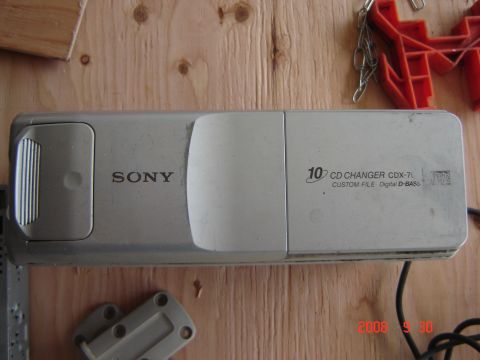 1993 Ford Bronco - This Sony CDX-7L CD changer is a 10-disc unit with Custom File and Digital D-Bass features.