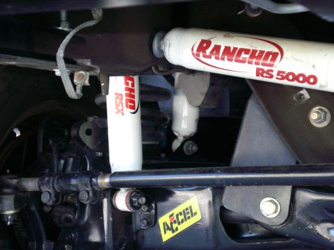 1996 Ford Bronco - Stabilizer is well above drag link & out of direct impact.
