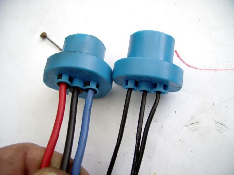 1990 Lincoln Town Car - I wanted 12 gauge wires (left) all the way from the headlight pins to the battery (fused of course). Unfortunately all that's available are…