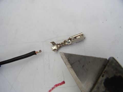 1990 Lincoln Town Car - What you're left with is exactly what you're after, to solder the 12 gauge wire to.