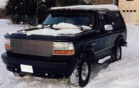 1994 Ford Bronco - In the snow.
