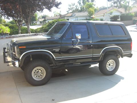1984 Ford Bronco photo
