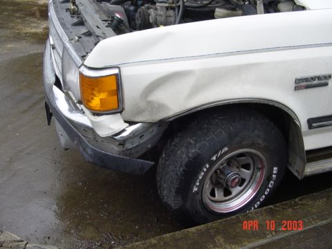 1987 Ford Bronco - The wheel is moved back