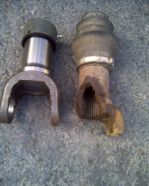 1989 Ford Bronco - new slip yoke from Jeff's bronco grave yard! it even comes witha grease fitting!