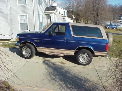 1996 Ford Bronco photo