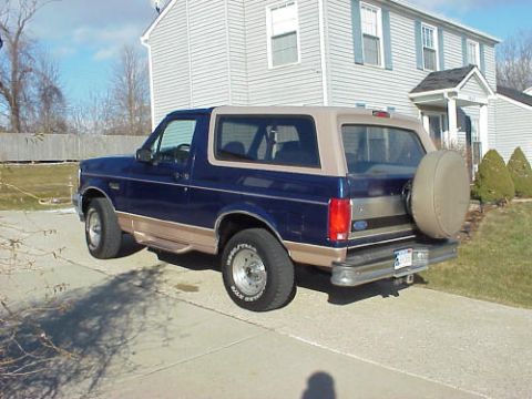 1996 Ford Bronco photo