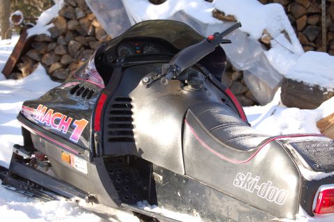 2004 Ski-Doo Legend V-1000 Sport