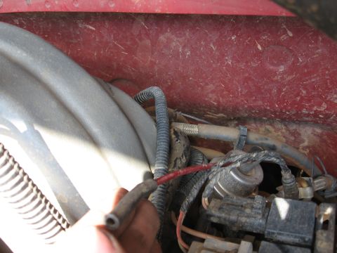 1995 Ford F-150 - Where does this go?