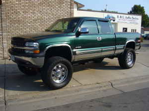 2001 Chevrolet Silverado 1500 “bad bow-tie”