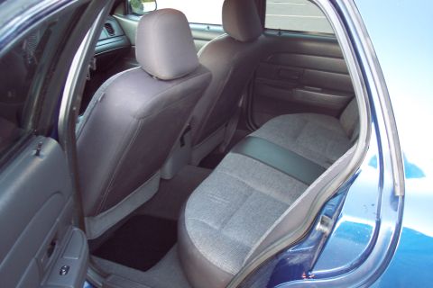 2001 Ford Crown Victoria