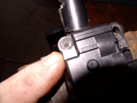 1990 Lincoln Town Car - Peened together with heat at the factory and supposedly a sealed, throw away unit.