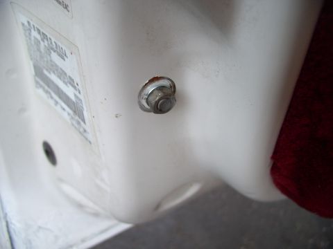 1990 Lincoln Town Car - I used a much longer 1/4-UNC-20 bolt so it wouldn't fall out of the actuator cradle while I fiddled it into place. Then I lopped off the 1"…