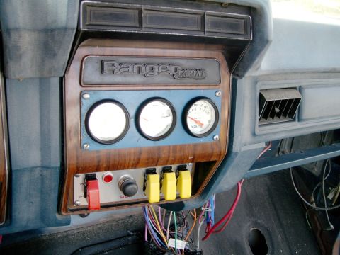 1984 Ford Bronco - new gauge pod and switch panel