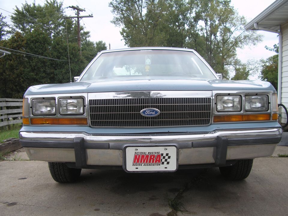 1988 Ford Crown Victoria LTD
