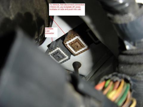 2007 Ford Mustang - Instructions are provided for disconnecting electrical connectors, likely within a vehicle's interior.