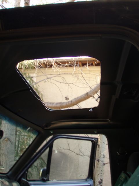 1992 Ford Bronco - inside view after cutting.