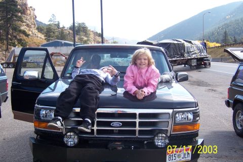 1996 Ford Bronco - kids getting ready to go