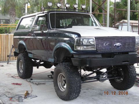 1993 Ford Bronco photo
