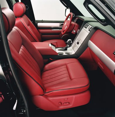 2004 Lincoln Navigator photo