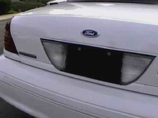 2000 Ford Crown Victoria photo