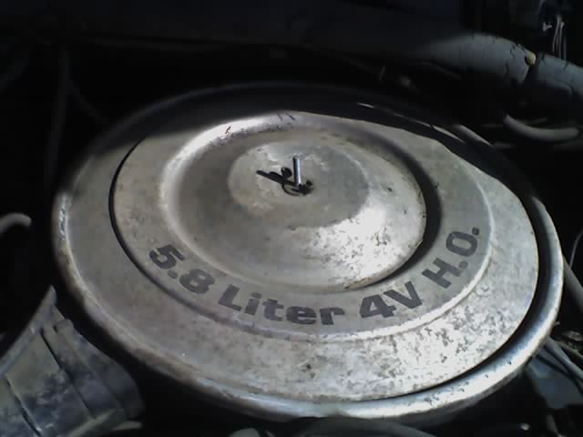 Air cleaner lid stamped 5.8 Liter 4V H.O.