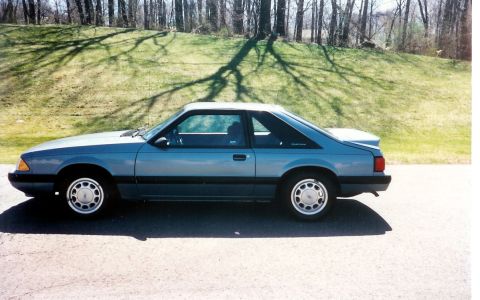 1990 Ford Mustang