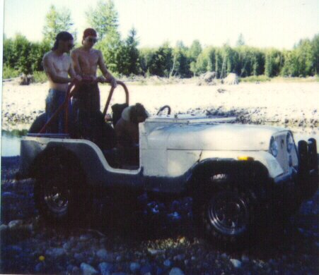 1985 Ford Bronco - HMSS Evinrude...only a select few have the honour for this Terry, Dug (Lumpy) , Scott (photo guy/scotch)