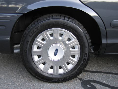 2001 Ford Crown Victoria