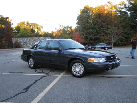 2001 Ford Crown Victoria