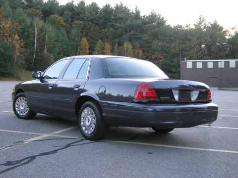 2001 Ford Crown Victoria