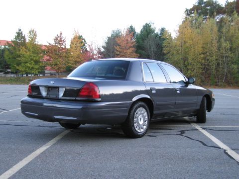 2001 Ford Crown Victoria