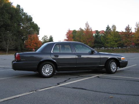 2001 Ford Crown Victoria