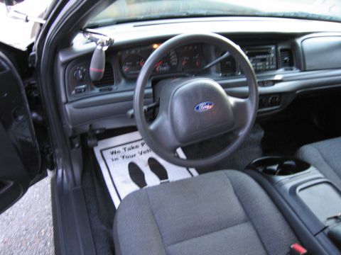 2001 Ford Crown Victoria