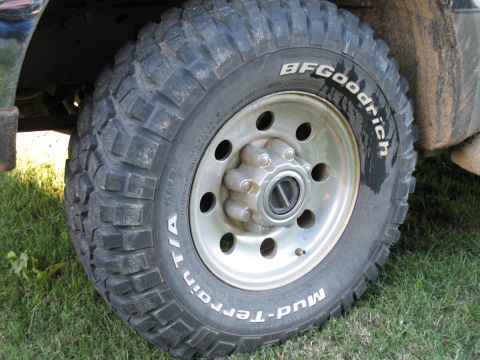 1993 Ford Bronco - NEW TIRES!
