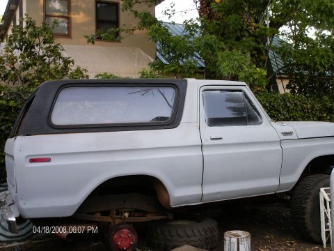 1979 Ford Bronco - This 1978 Ford Bronco is missing a rear wheel and appears to be in primer.