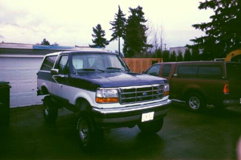 1996 Ford Bronco - just finished putting together and installing lift