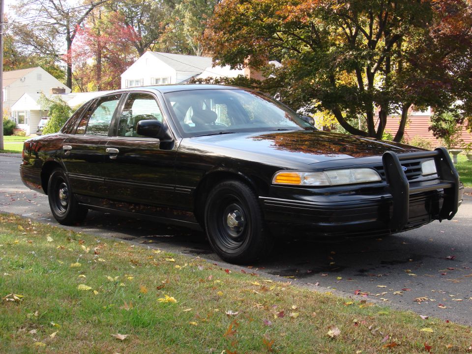 2003 Ford Crown Victoria